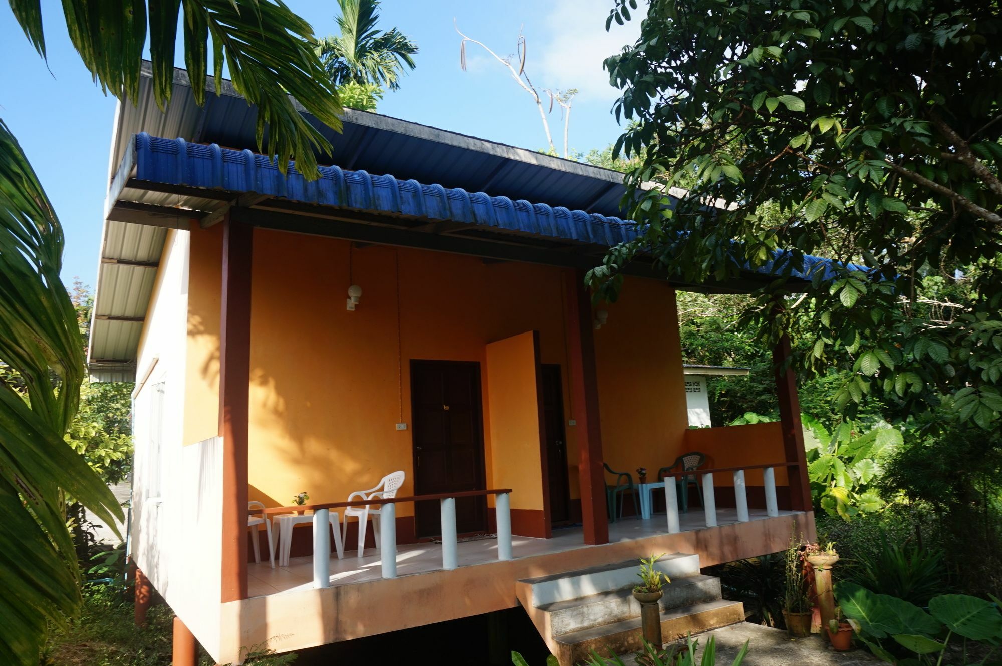 Albergue Bangsak Hut Khao Lak Exterior foto